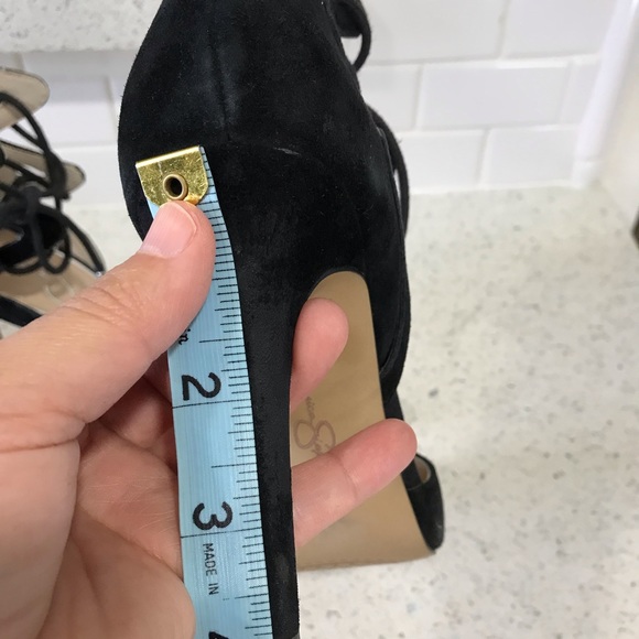 Jessica Simpson black suede pointed heels. - Picture 4 of 4